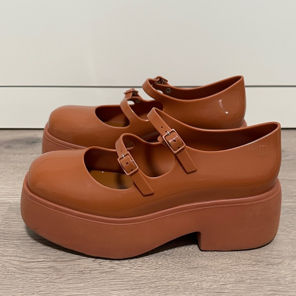 Melissa Platform Mary Jane Shoes in Tan Brown with Black Straps - Picture 9 of 13